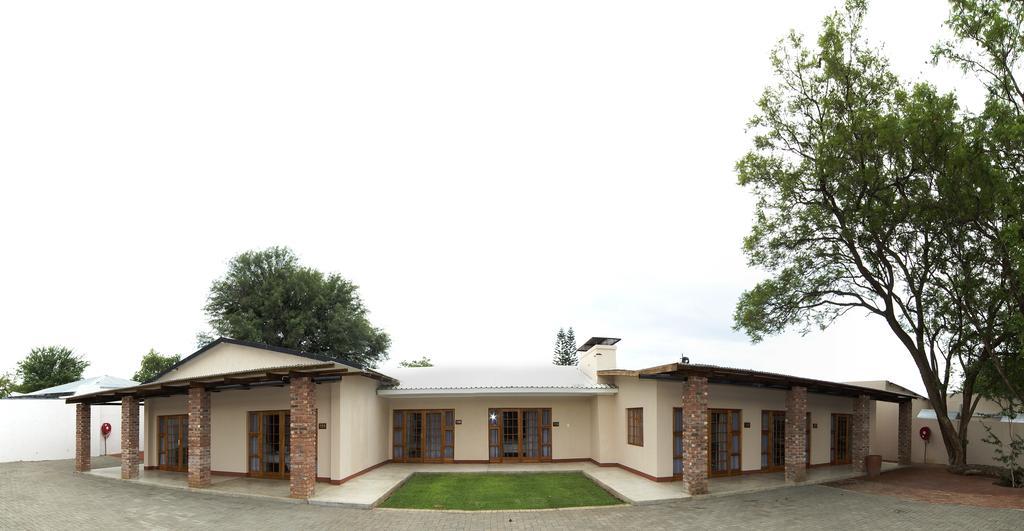 Casa Forno Country Hotel Otjiwarongo Buitenkant foto