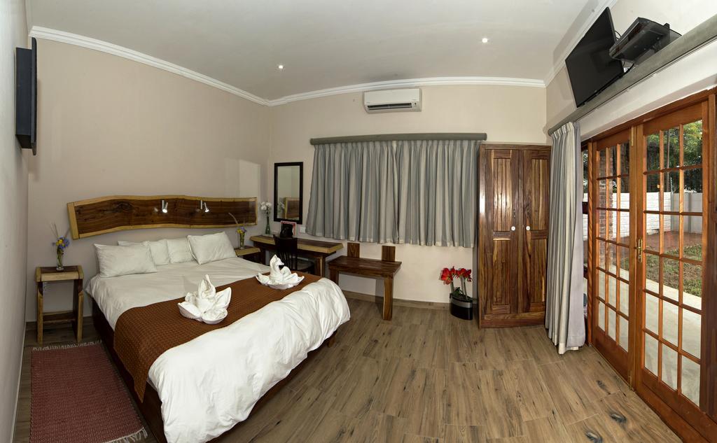 Casa Forno Country Hotel Otjiwarongo Buitenkant foto