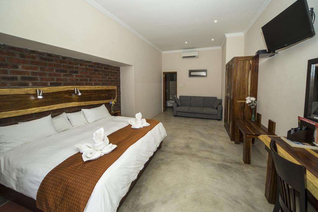 Casa Forno Country Hotel Otjiwarongo Buitenkant foto