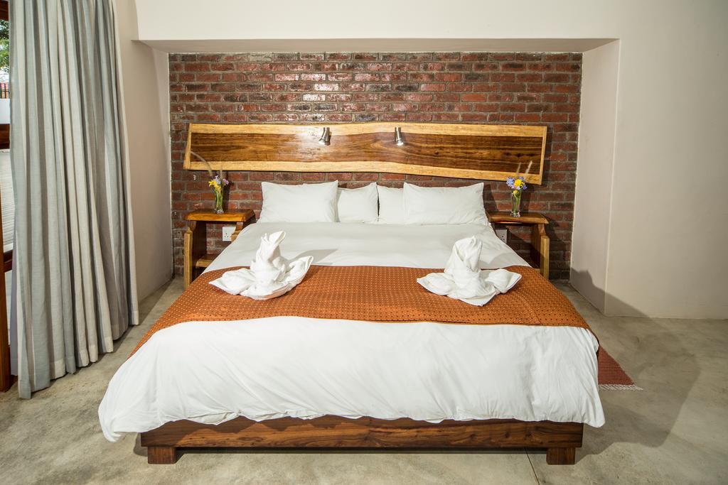 Casa Forno Country Hotel Otjiwarongo Buitenkant foto