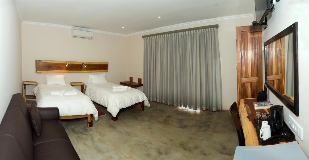 Casa Forno Country Hotel Otjiwarongo Buitenkant foto