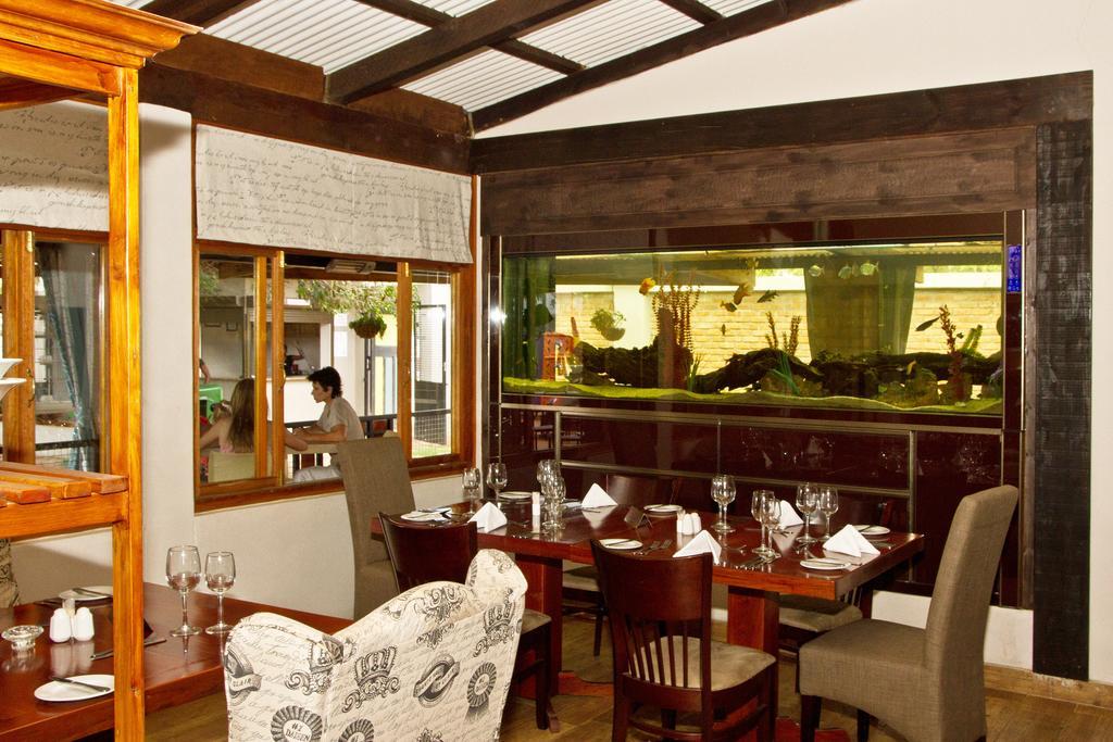 Casa Forno Country Hotel Otjiwarongo Buitenkant foto
