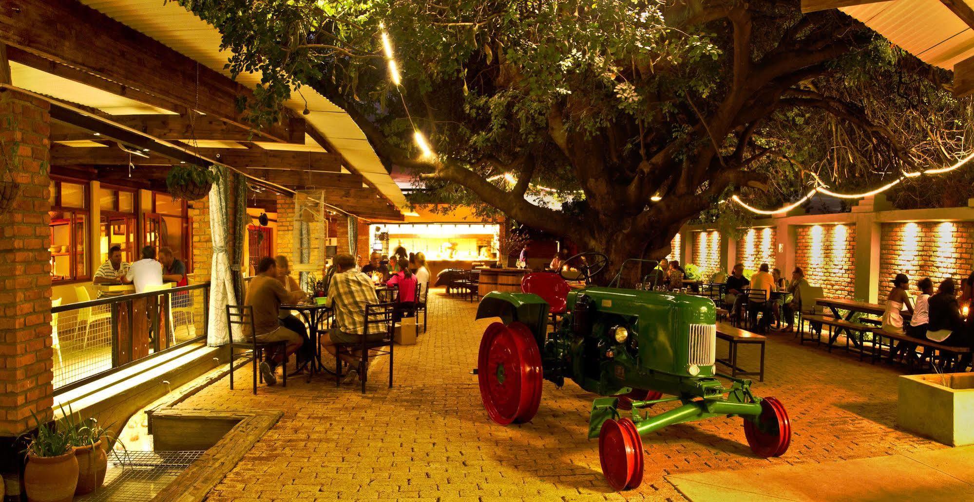 Casa Forno Country Hotel Otjiwarongo Buitenkant foto