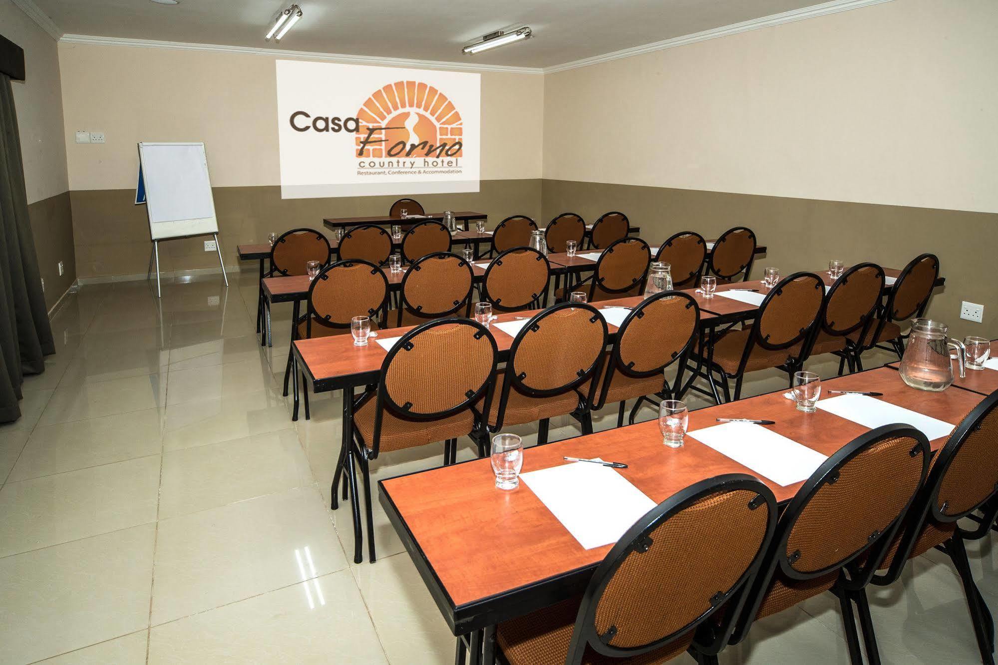 Casa Forno Country Hotel Otjiwarongo Buitenkant foto