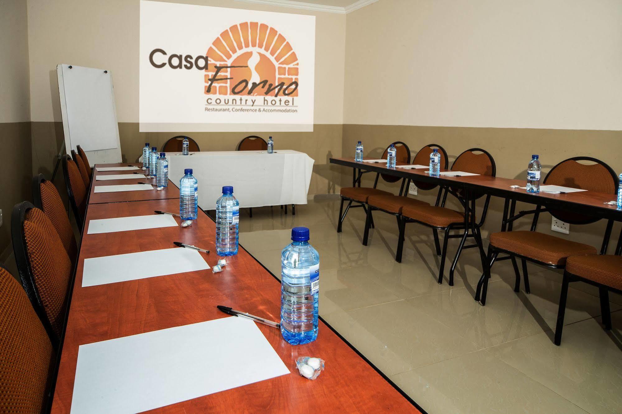 Casa Forno Country Hotel Otjiwarongo Buitenkant foto