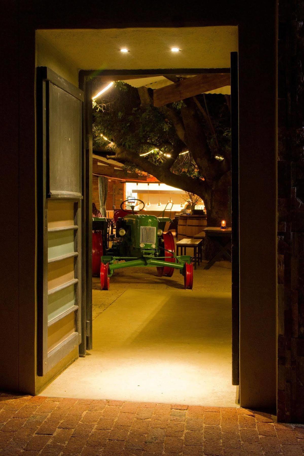 Casa Forno Country Hotel Otjiwarongo Buitenkant foto
